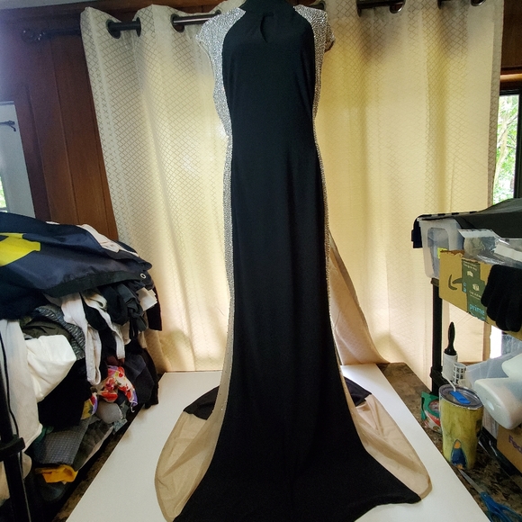 Avery G - Picture 2 of 16